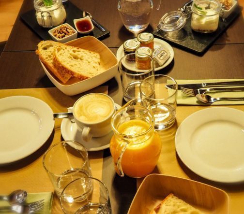 Servicio<br/>de desayuno